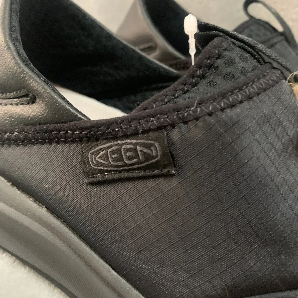 KEEN Mosey Derby Slip On Shoes Triple Black Recycled 1031156 Mens 7.5 Womens 9‎